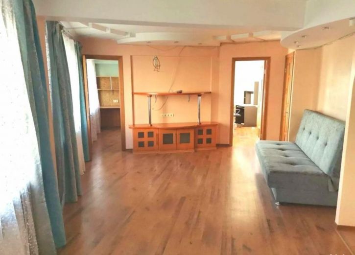 3-комн квартира Волгоградская, 45