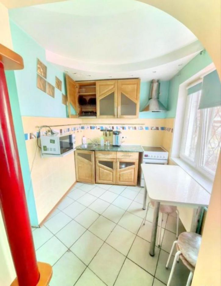 3-комн квартира Волгоградская, 45