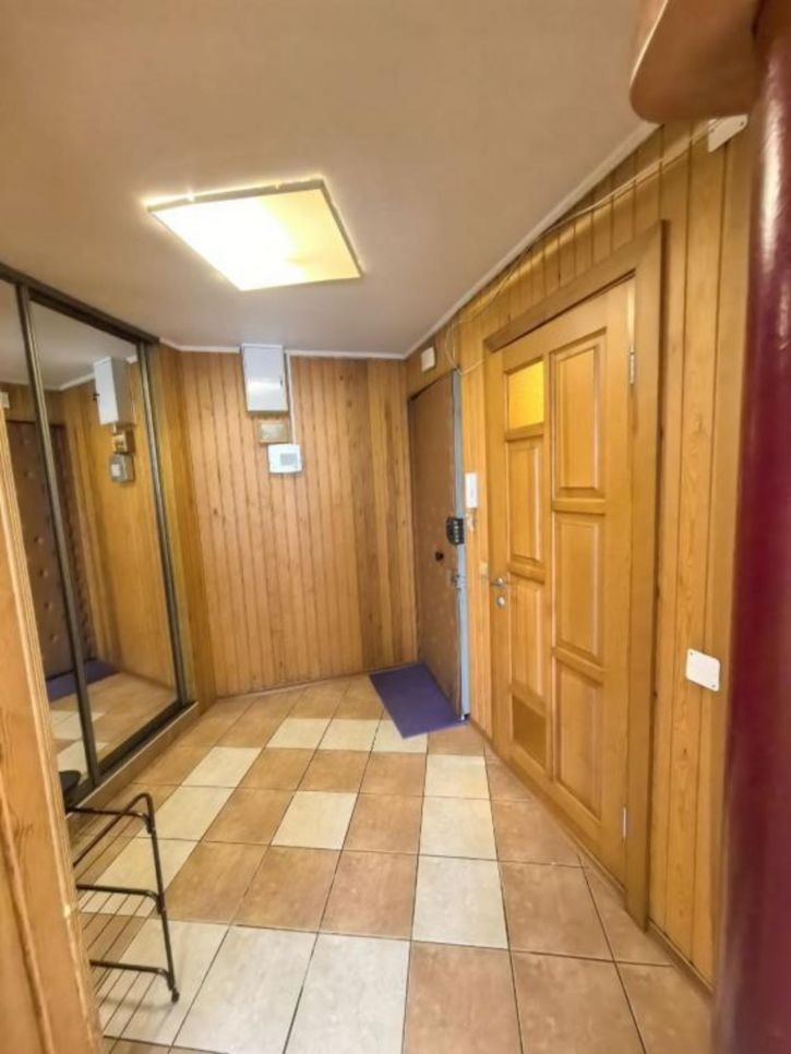 3-комн квартира Волгоградская, 45