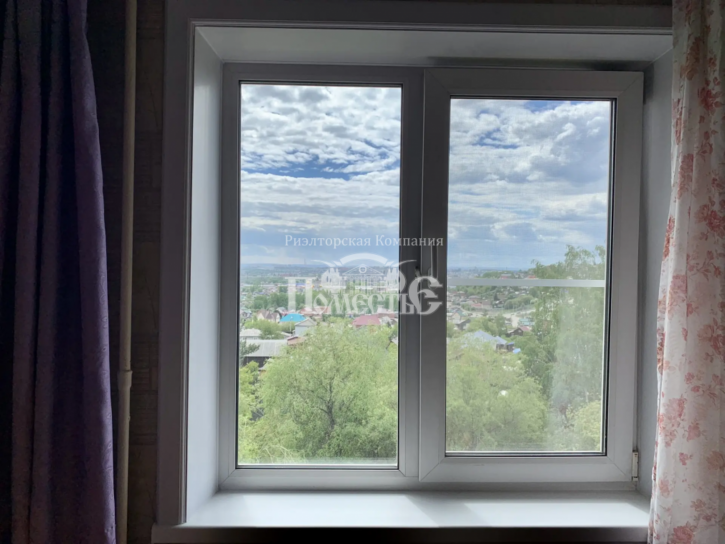 2-комн квартира Карпинская, 21а