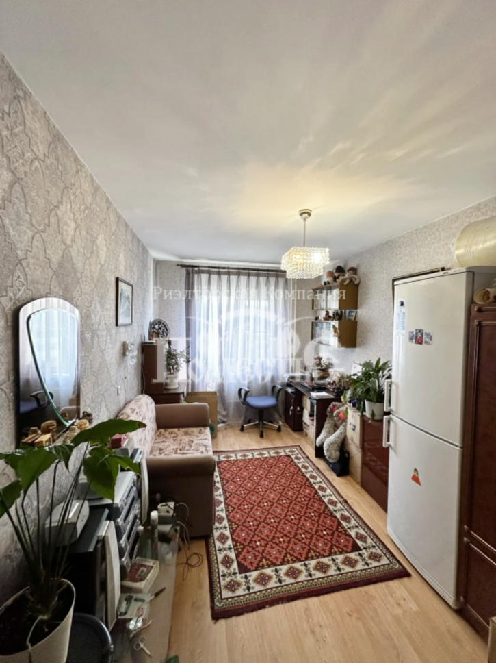 3-комн квартира Университетский мкр, 109