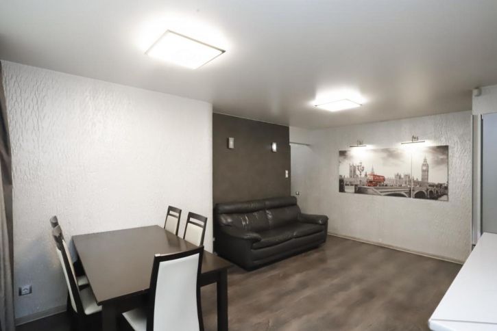 3-комн квартира Лермонтова, 327а