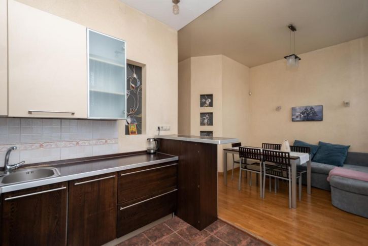 3-комн квартира Карла Маркса, 30