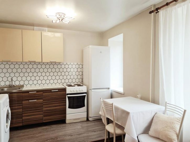 1-комн квартира Свердлова, 8