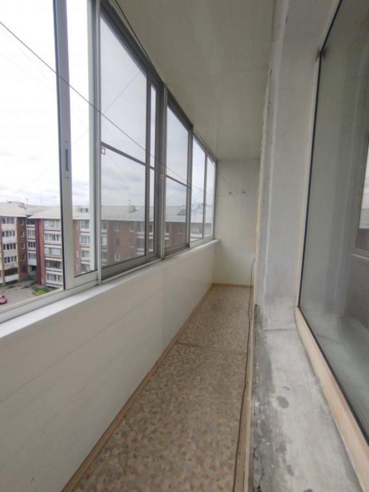 3-комн квартира Аэрофлотская, 6
