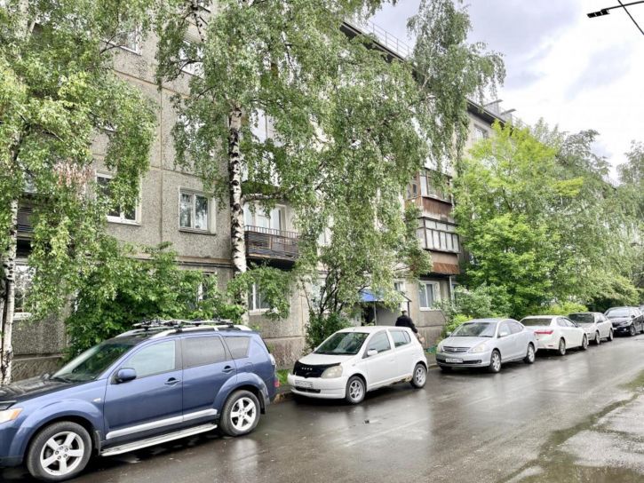 1-комн квартира Лызина, 50
