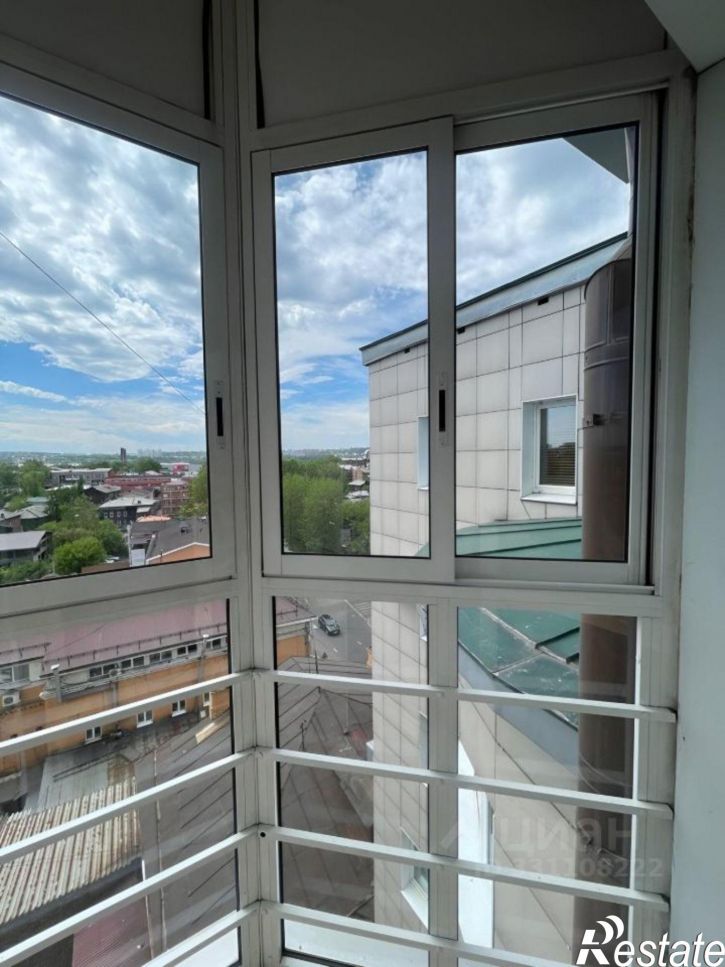 4-комн квартира ул Дзержинского, 20,  д. 20