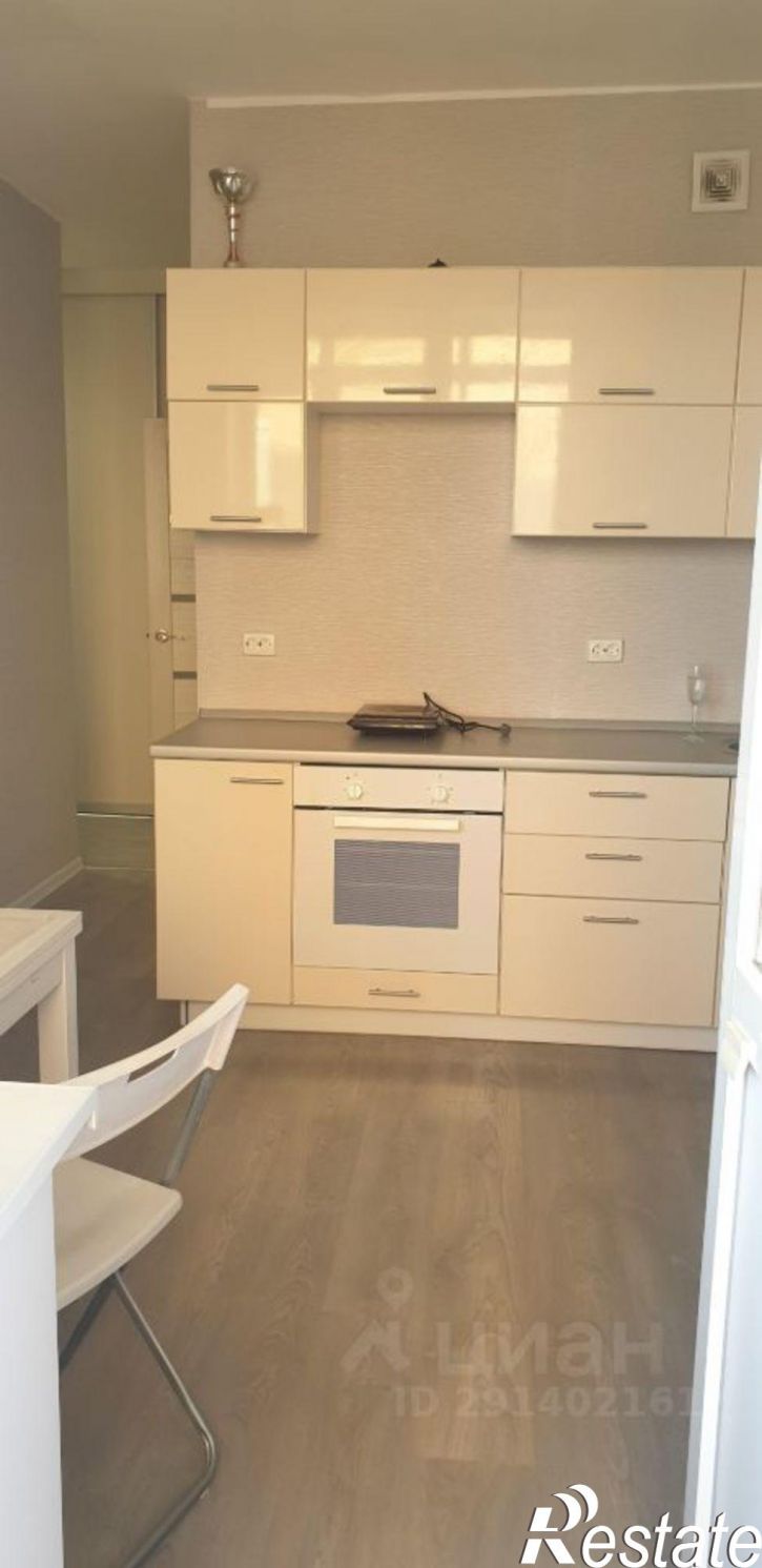 1-комн квартира улица Безбокова, 30/8,  д. 30/8