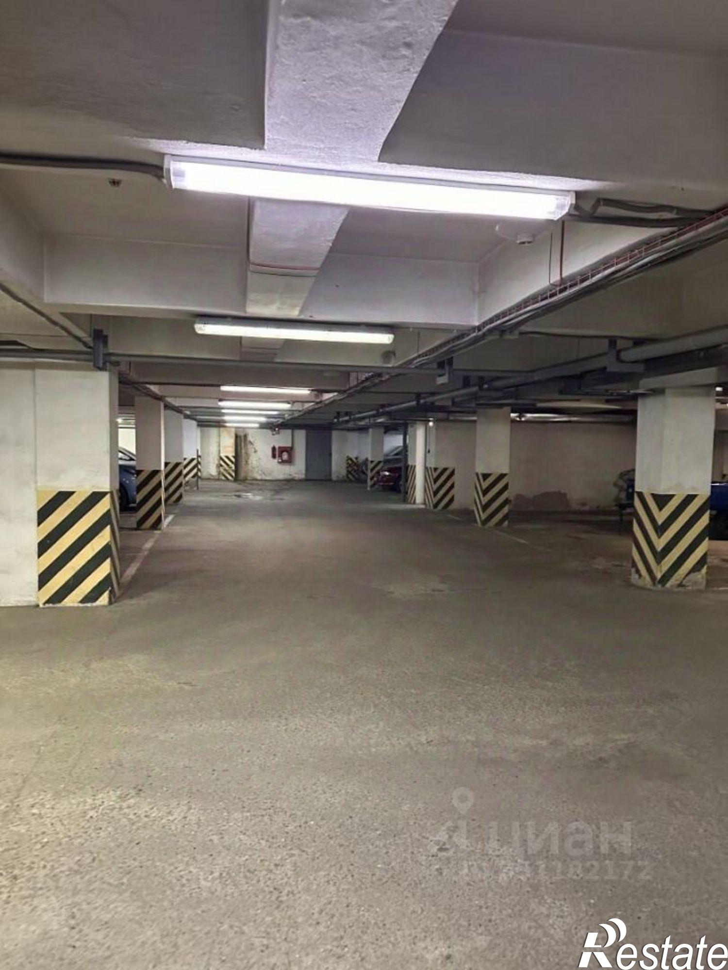 Купить гараж, место в паркинге за 2 900 010 рублей на Трудовая улица, 56/4