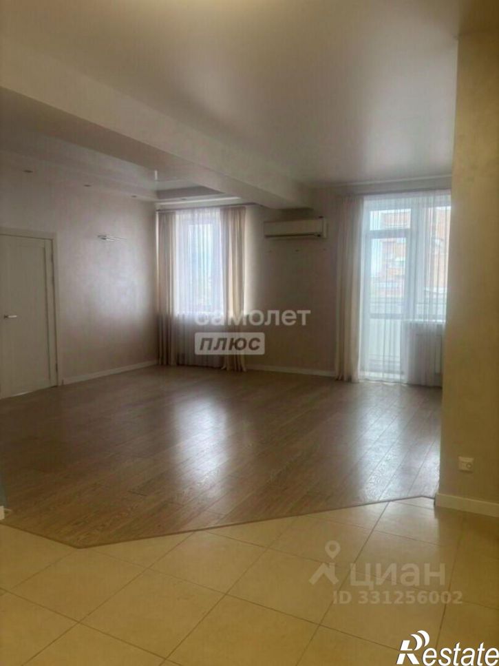 3-комн квартира б-р Гагарина, 68г,  д. 68г