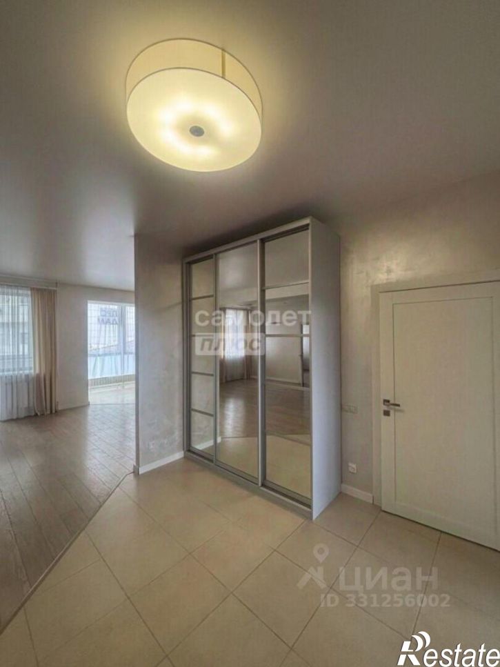 3-комн квартира б-р Гагарина, 68г,  д. 68г
