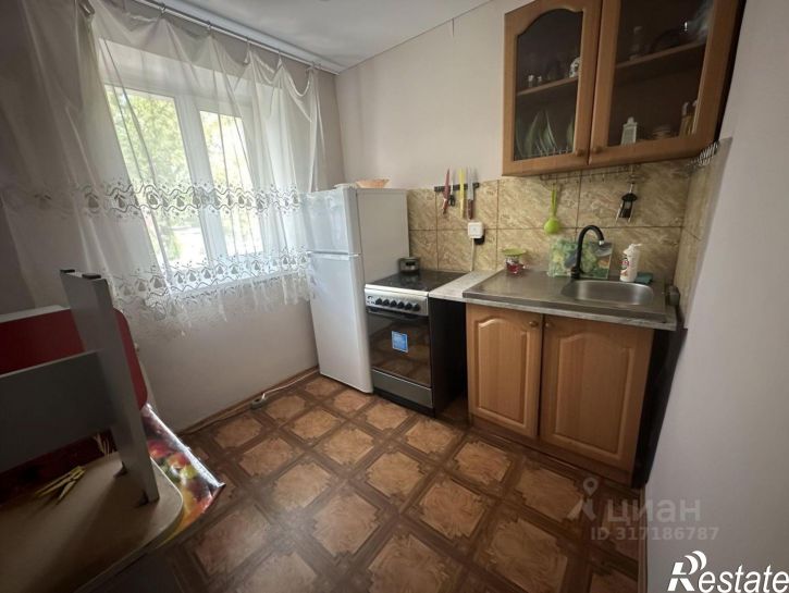 2-комн квартира улица Новаторов, 24Б,  д. 24Б