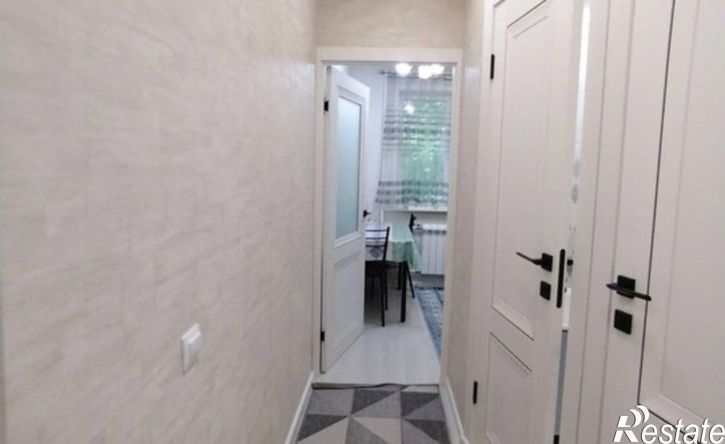 2-комн квартира улица Лопатина, 19,  д. 19