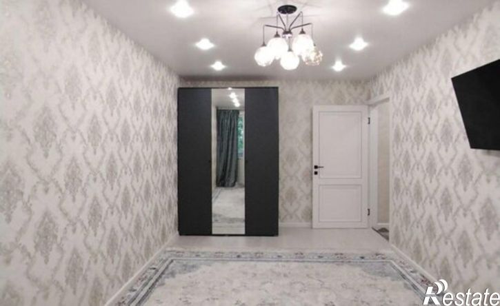 2-комн квартира улица Лопатина, 19,  д. 19