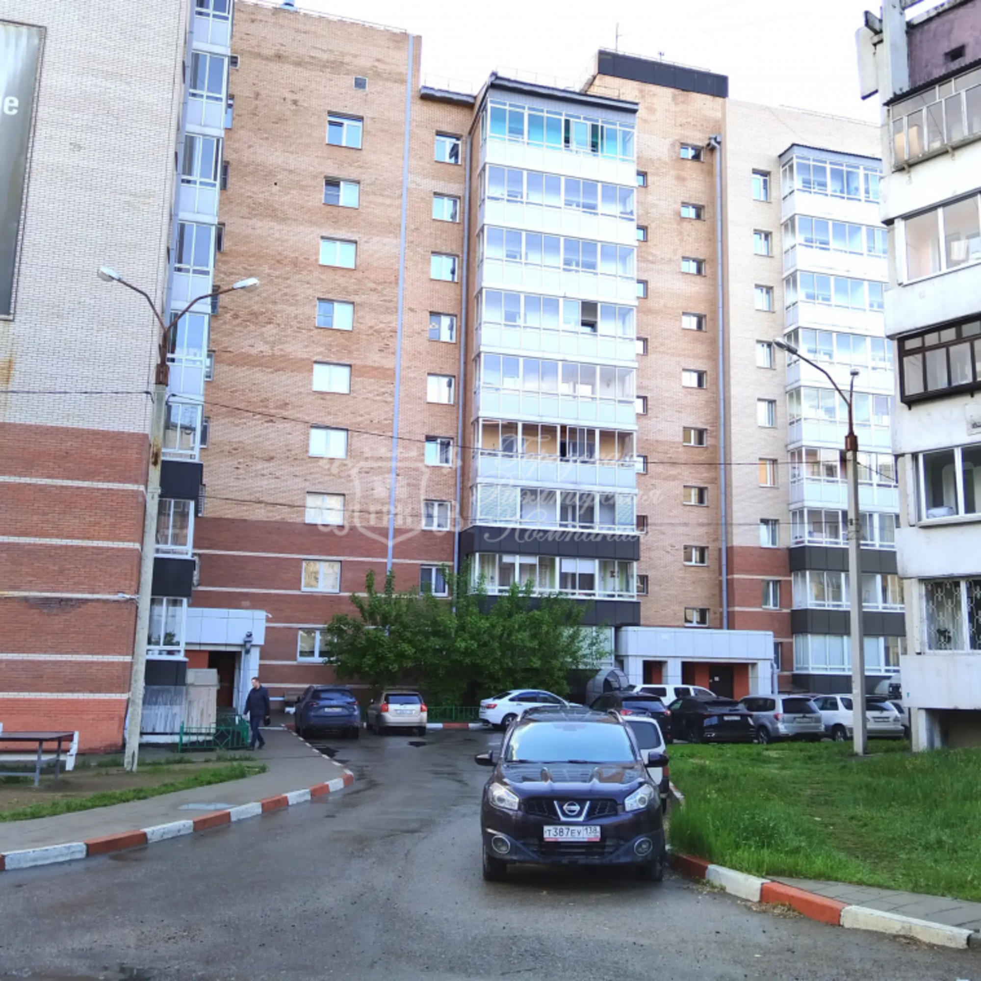 Купить квартиру за 7 800 000 рублей на Университетский, 114/1