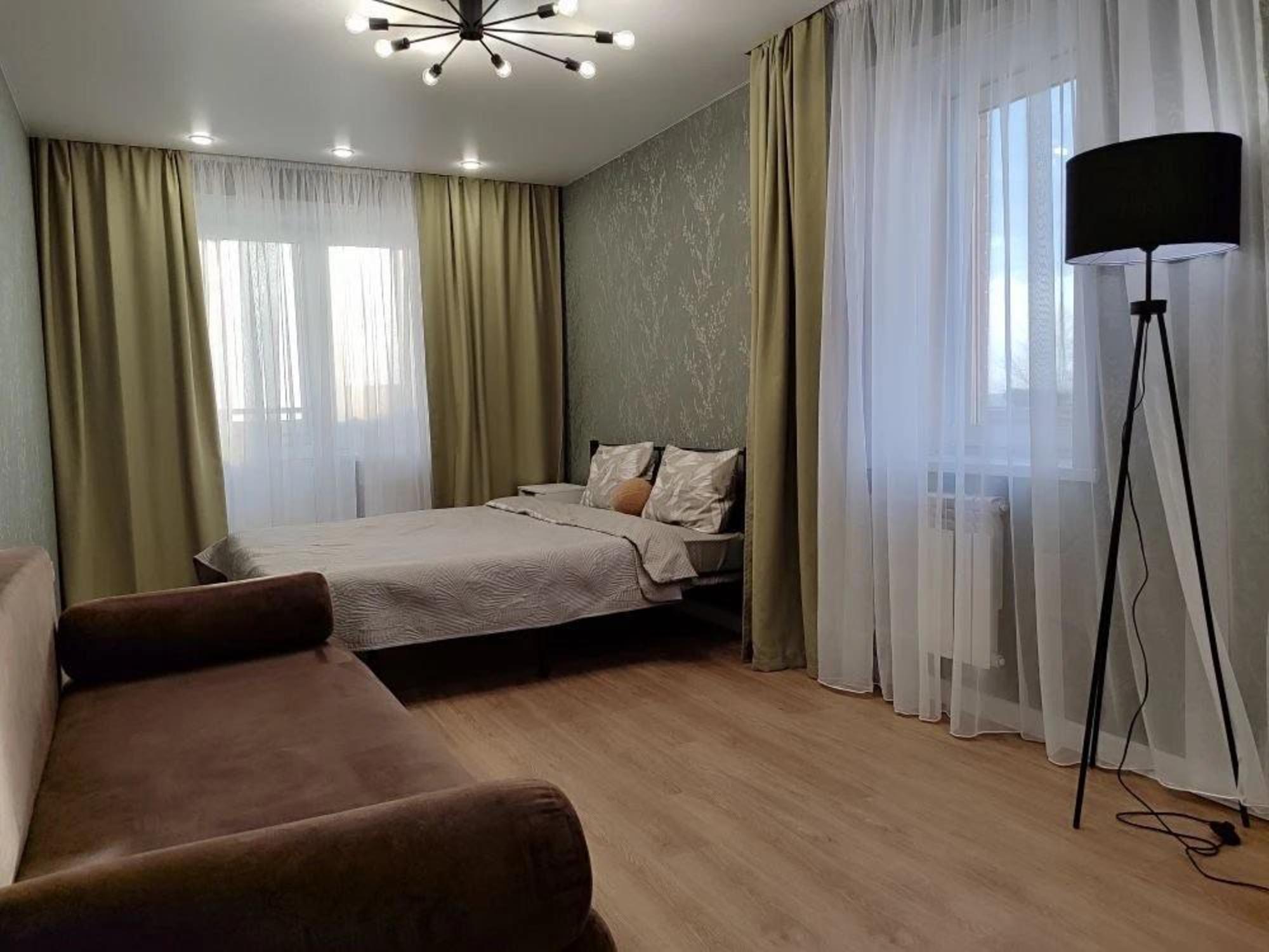 Купить квартиру за 10 000 000 рублей на Сурнова, 30/2