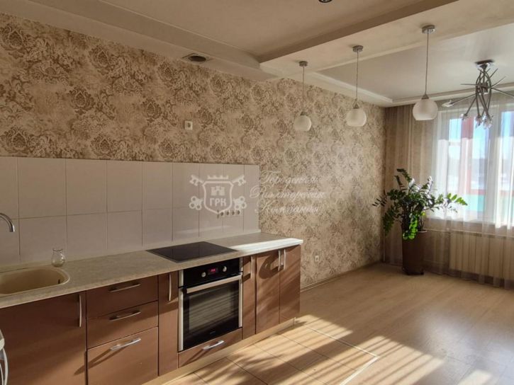 2-комн квартира Красноярская, 72