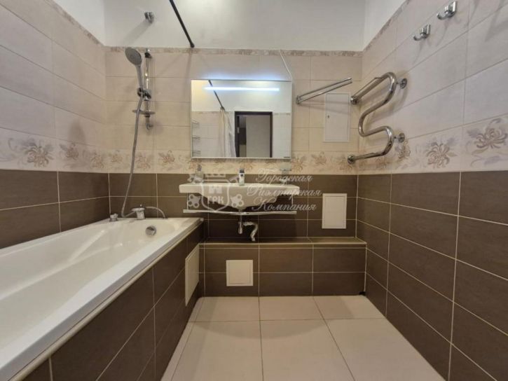 2-комн квартира Красноярская, 72