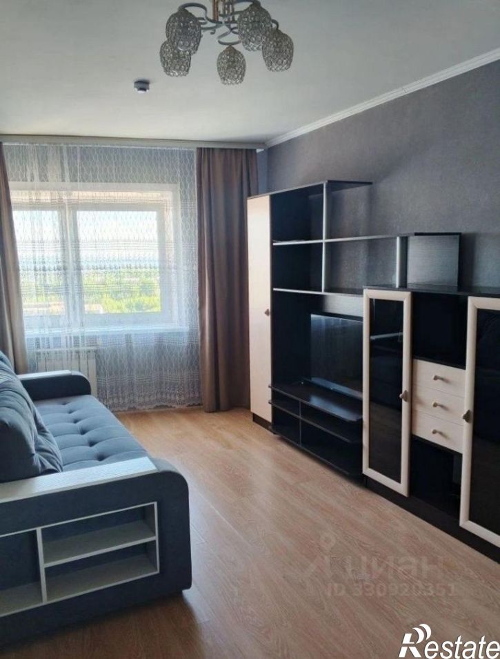 2-комн квартира улица Розы Люксембург, 118,  д. 118