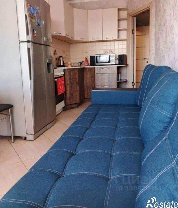 2-комн квартира улица Розы Люксембург, 118,  д. 118