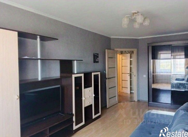 2-комн квартира улица Розы Люксембург, 118,  д. 118
