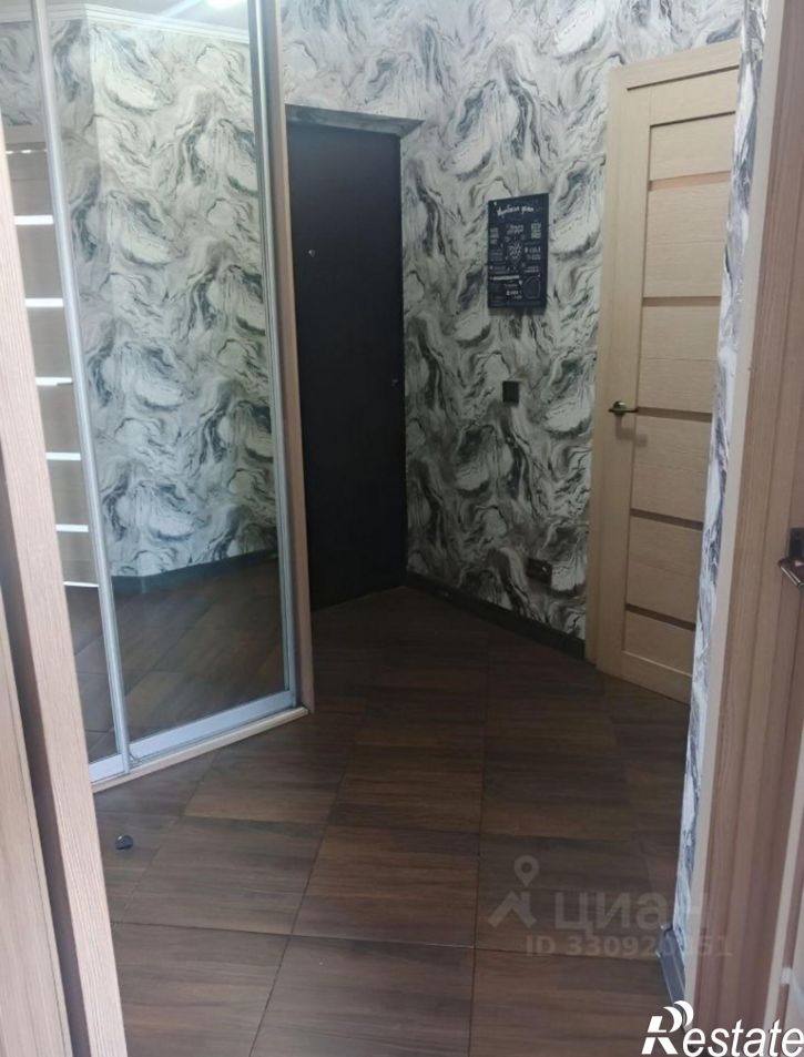 2-комн квартира улица Розы Люксембург, 118,  д. 118