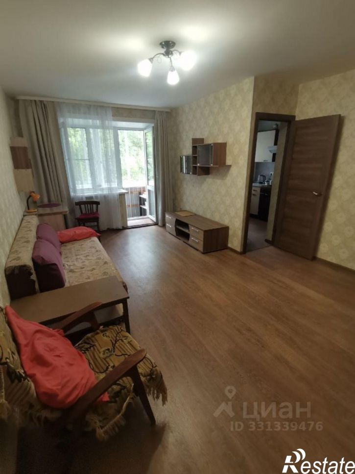 1-комн квартира улица Иосифа Уткина, 6,  д. 6