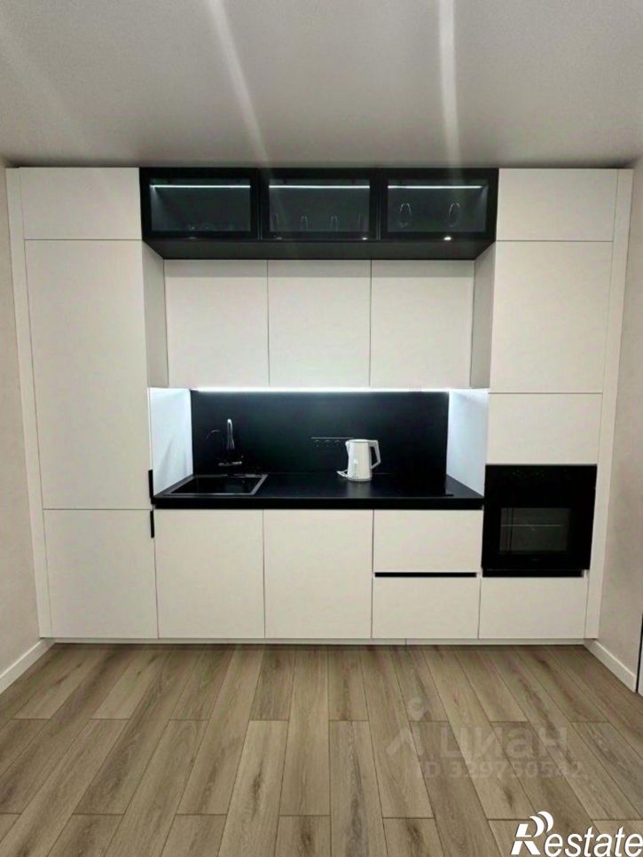 3-комн квартира ул Дальневосточная, 37,  д. 37