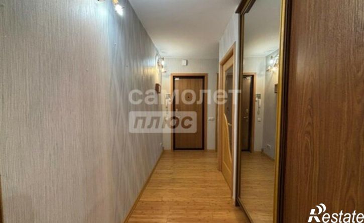 3-комн квартира улица Безбокова, 3,  д. 3