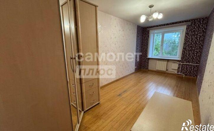 3-комн квартира улица Безбокова, 3,  д. 3