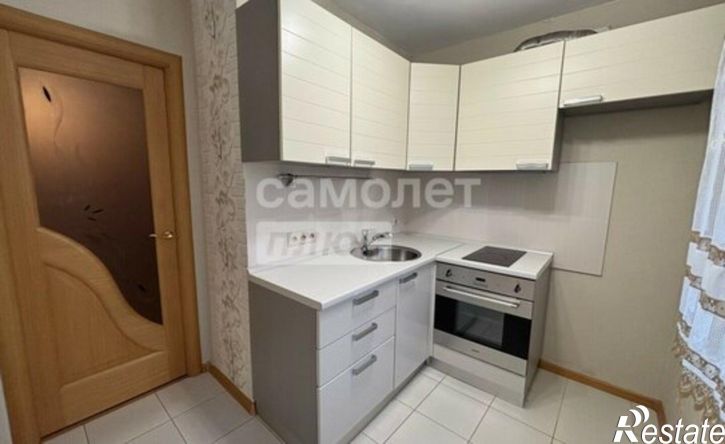 3-комн квартира улица Безбокова, 3,  д. 3