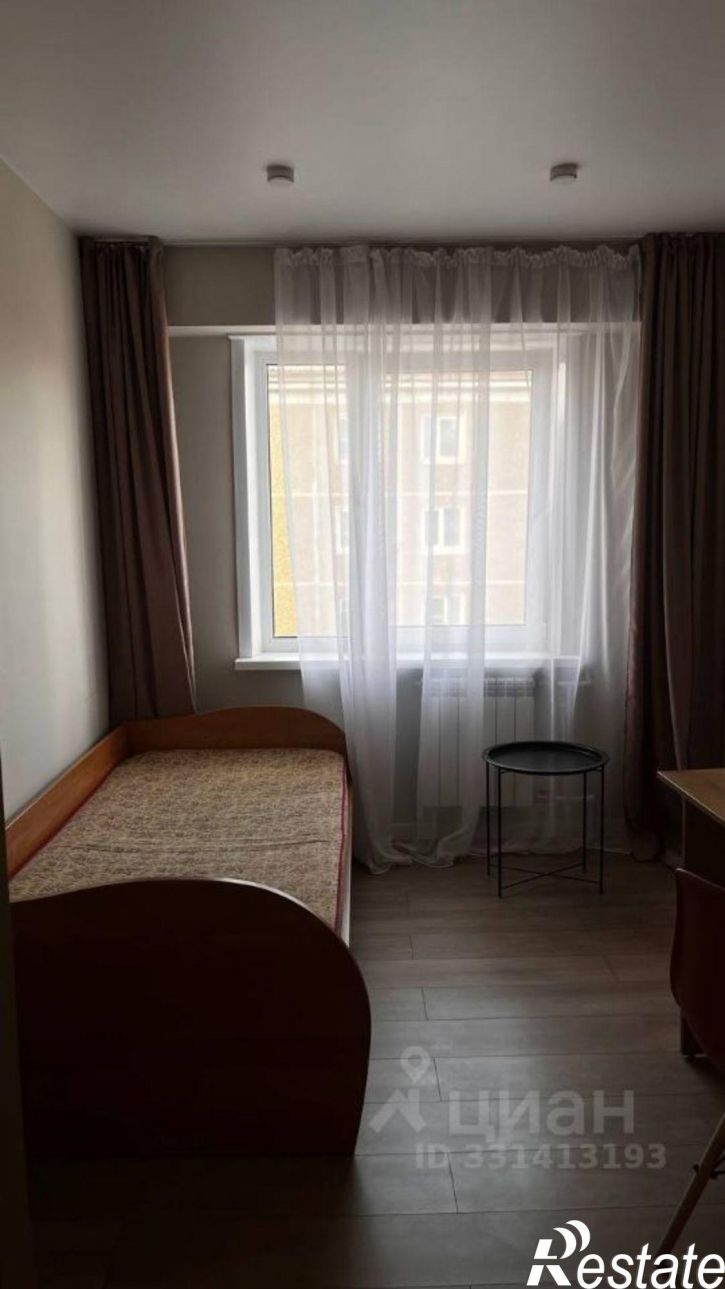 3-комн квартира ул Иосифа Уткина, 17,  д. 17