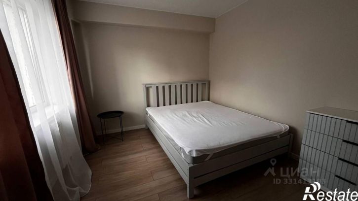 3-комн квартира ул Иосифа Уткина, 17,  д. 17