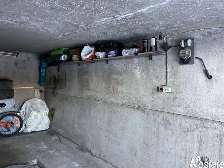 Гараж/парковка улица Геологов, 32А,  д. 32А
