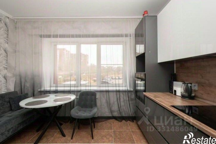 3-комн квартира ул Дальневосточная, 104,  д. 104