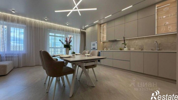 3-комн квартира улица Трилиссера, 8/2,  д. 8/2