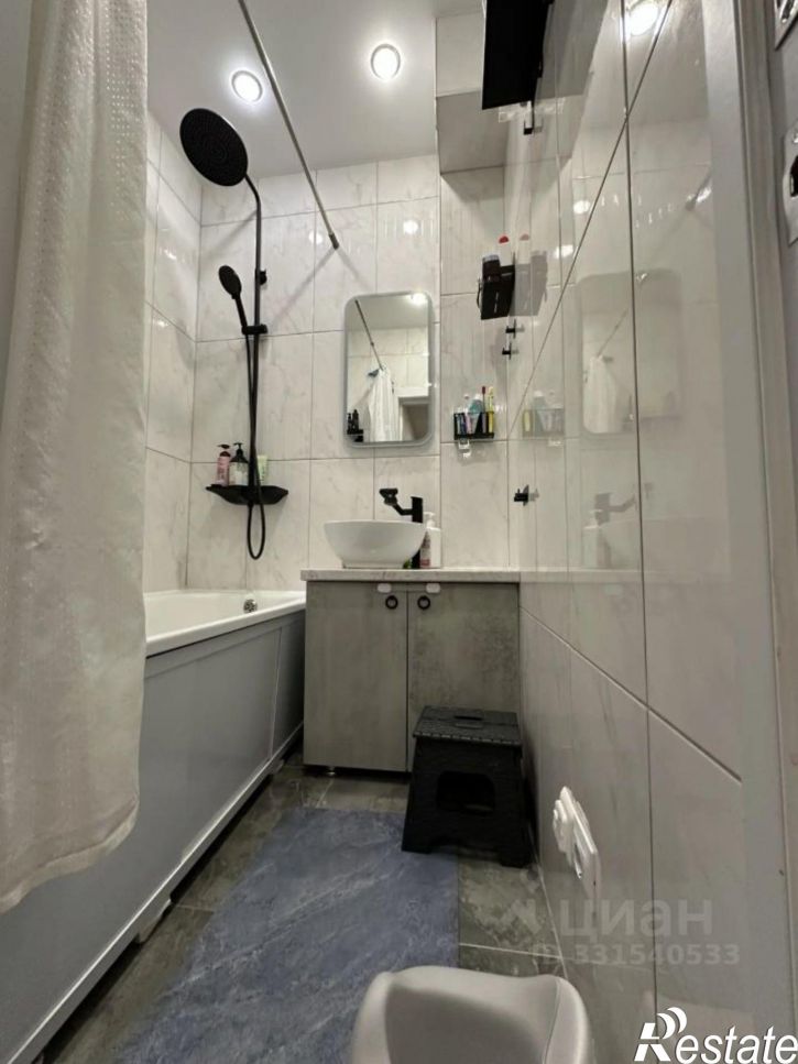 2-комн квартира улица Поленова, 19,  д. 19