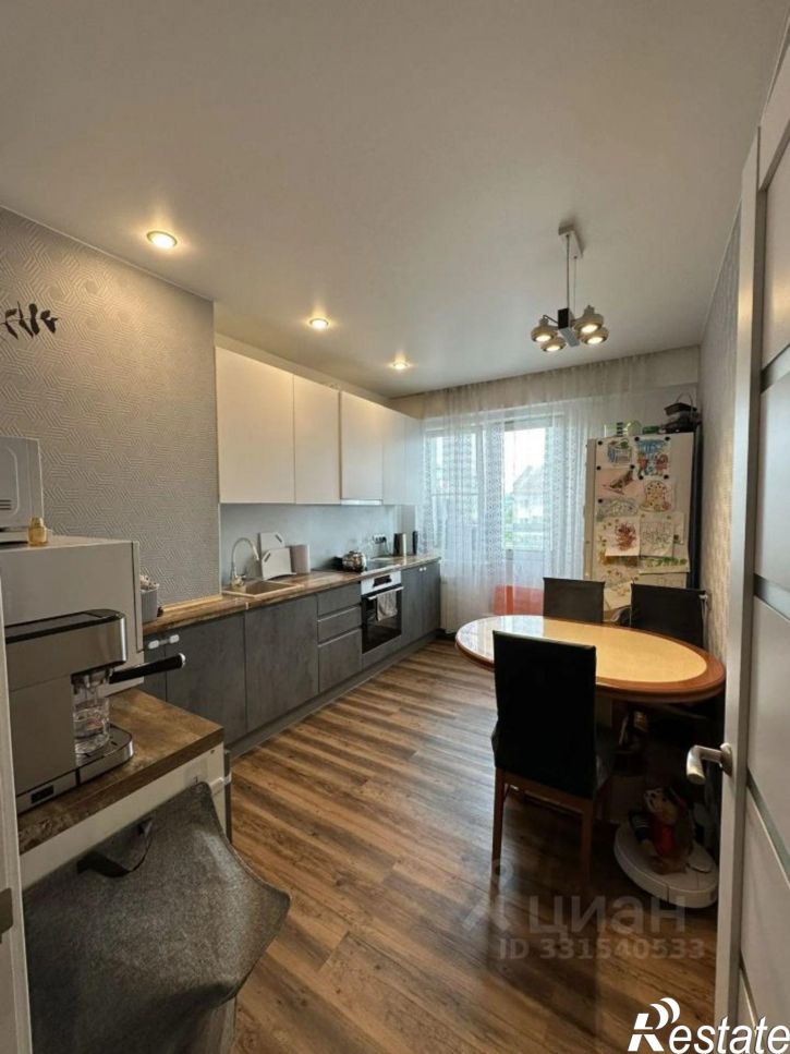 2-комн квартира улица Поленова, 19,  д. 19