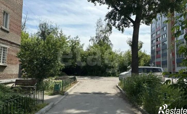1-комн квартира улица Розы Люксембург, 13Б,  д. 13Б