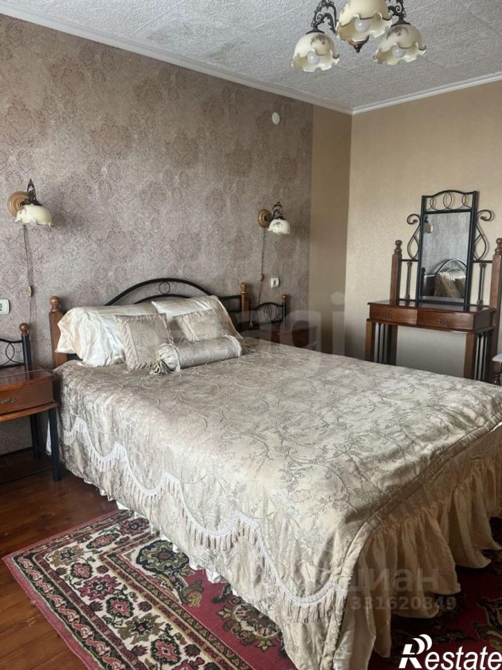 3-комн квартира ул Декабрьских Событий, 100,  д. 100