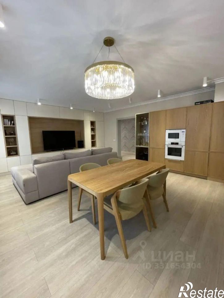 2-комн квартира улица Красных Мадьяр, 27,  д. 27