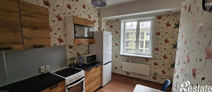 1-комн квартира микрорайон Радужный, 72