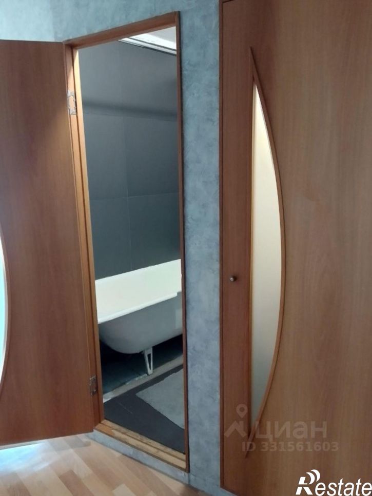 2-комн квартира ул Трилиссера, 104,  д. 104