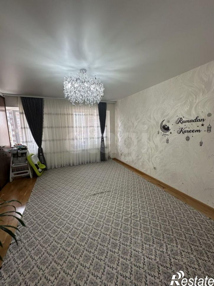 3-комн квартира Строительный пер, 8,  д. 8