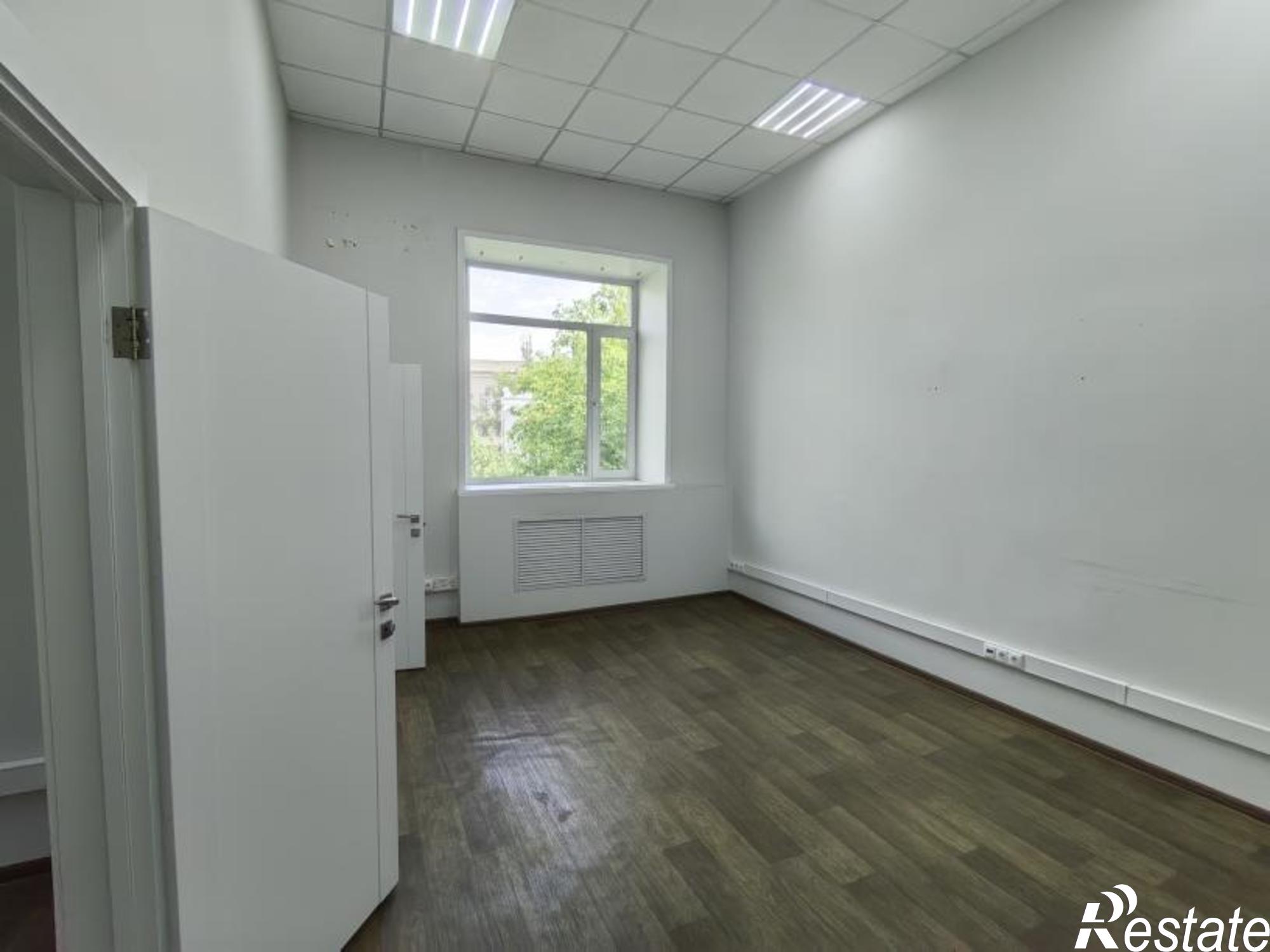 Сдать офис, помещение под офис за 49 560 рублей на б-р Гагарина, 40