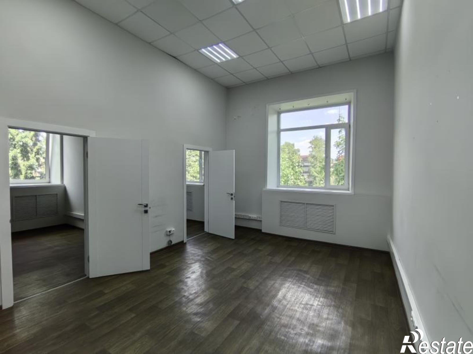 Сдать офис, помещение под офис за 49 560 рублей на б-р Гагарина, 40
