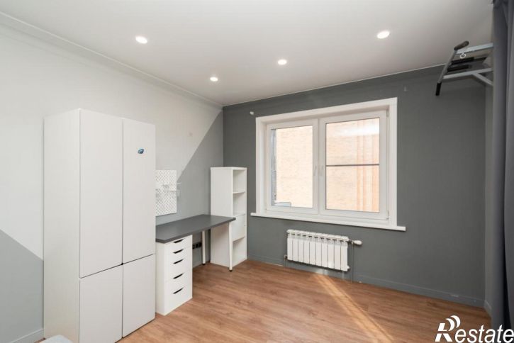 4-комн квартира Трилиссера, 22