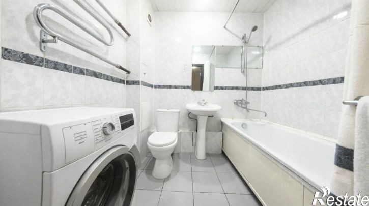 1-комн квартира Космический пр-д, 1/3,  д. 1/3