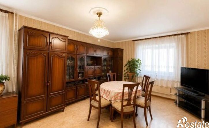 3-комн квартира микрорайон Юбилейный, 63