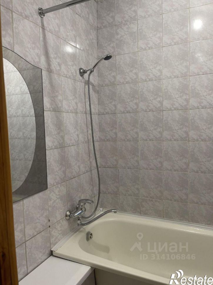 2-комн квартира ул Трилиссера, 118,  д. 118